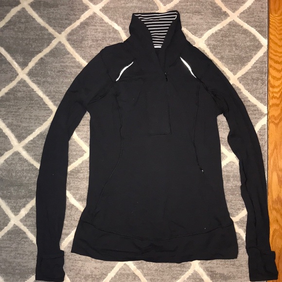 lululemon athletica Tops - Lululemon black sweatshirt